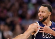 库里重要时刻锐不可当，塞尔维亚队带队取胜！观众掌声雷动(塞斯·库里现在在哪个队)